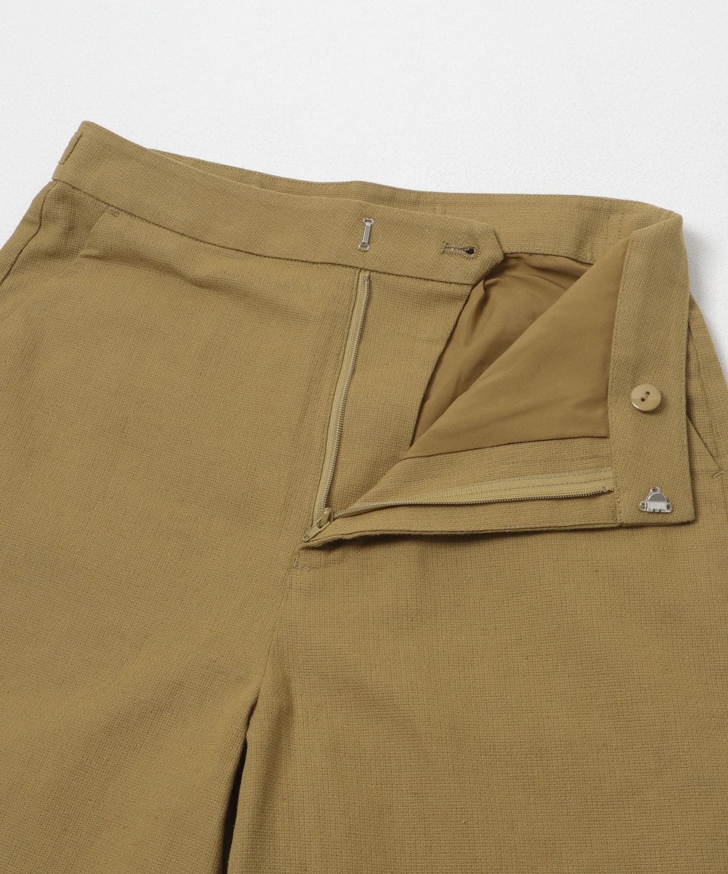 DARK BEIGE