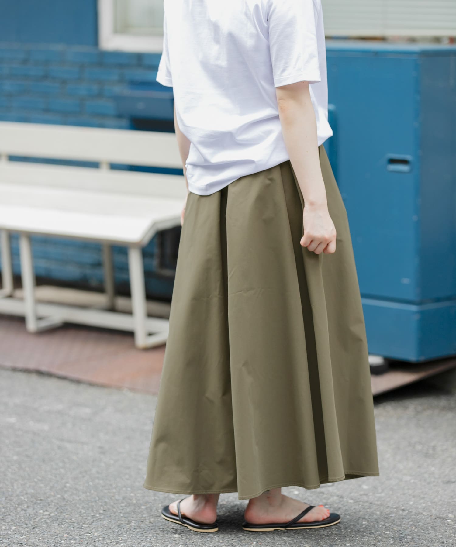 KHAKI