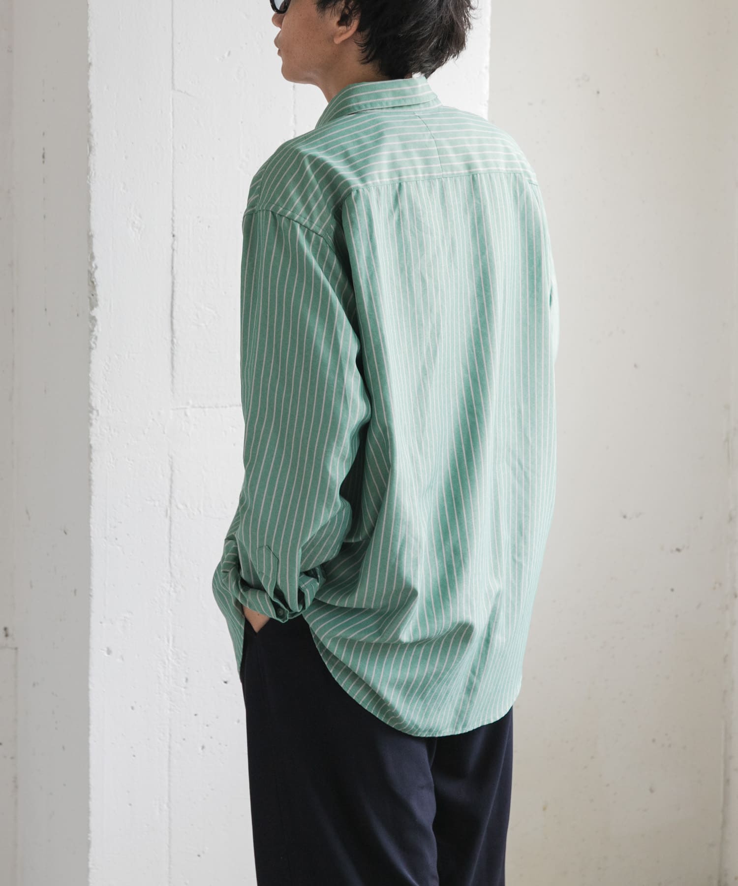 GREEN