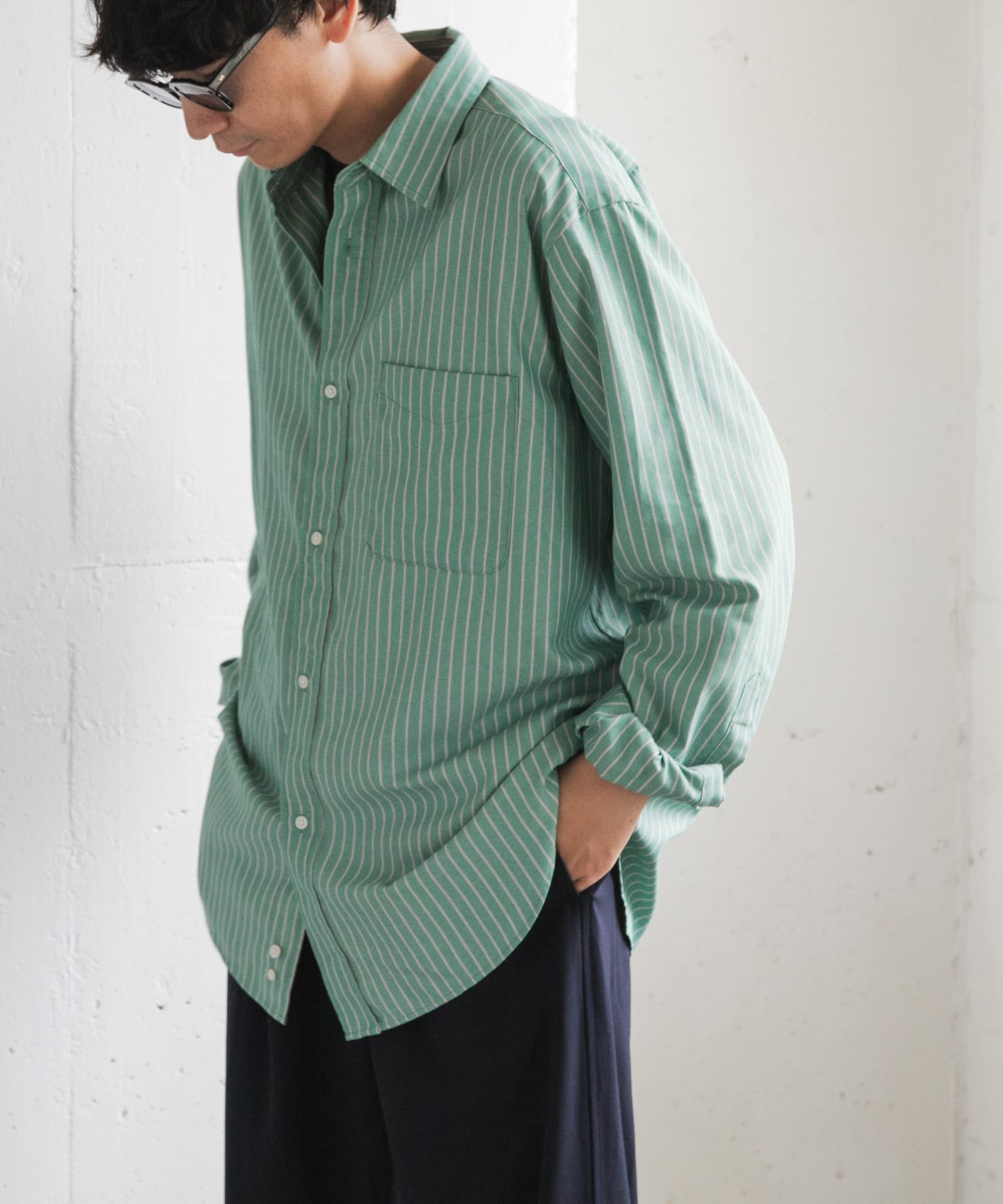 GREEN