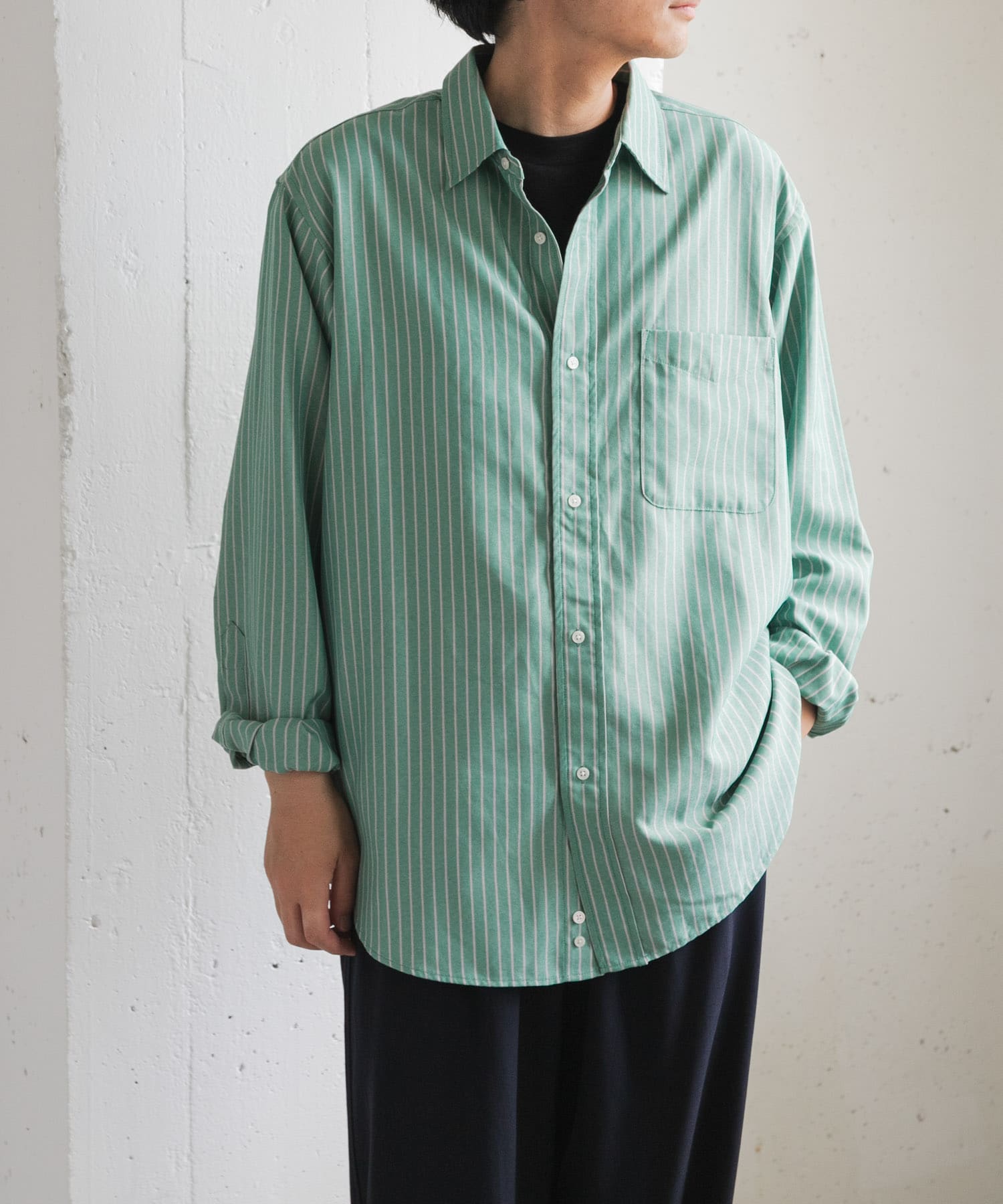 GREEN