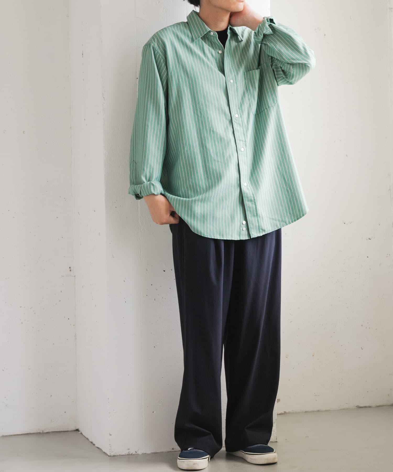 GREEN