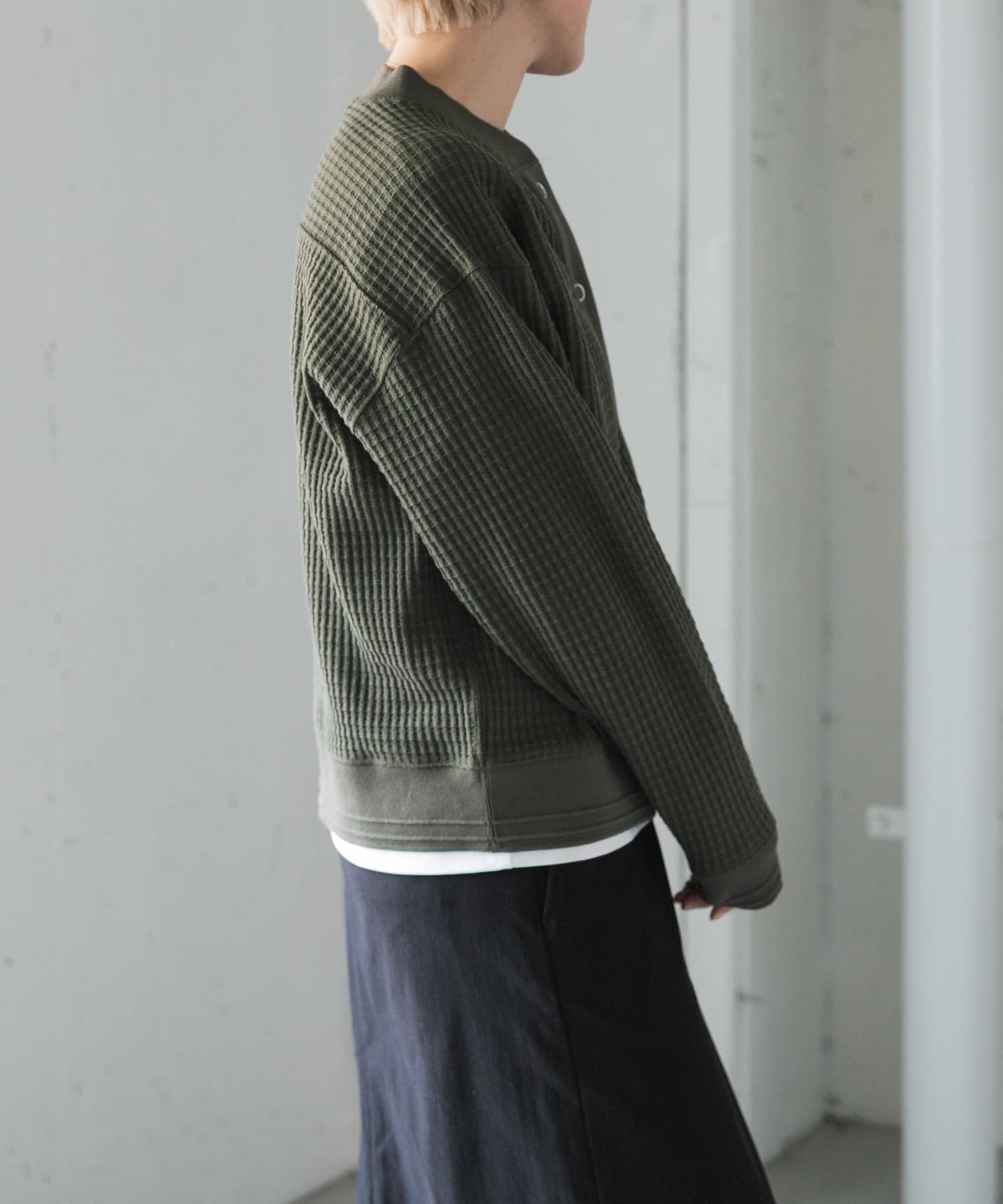 KHAKI