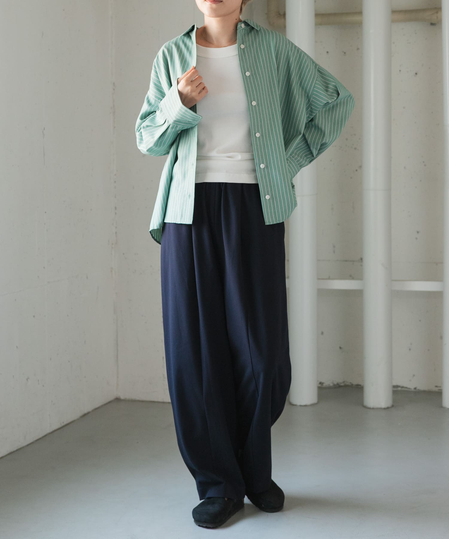 GREEN