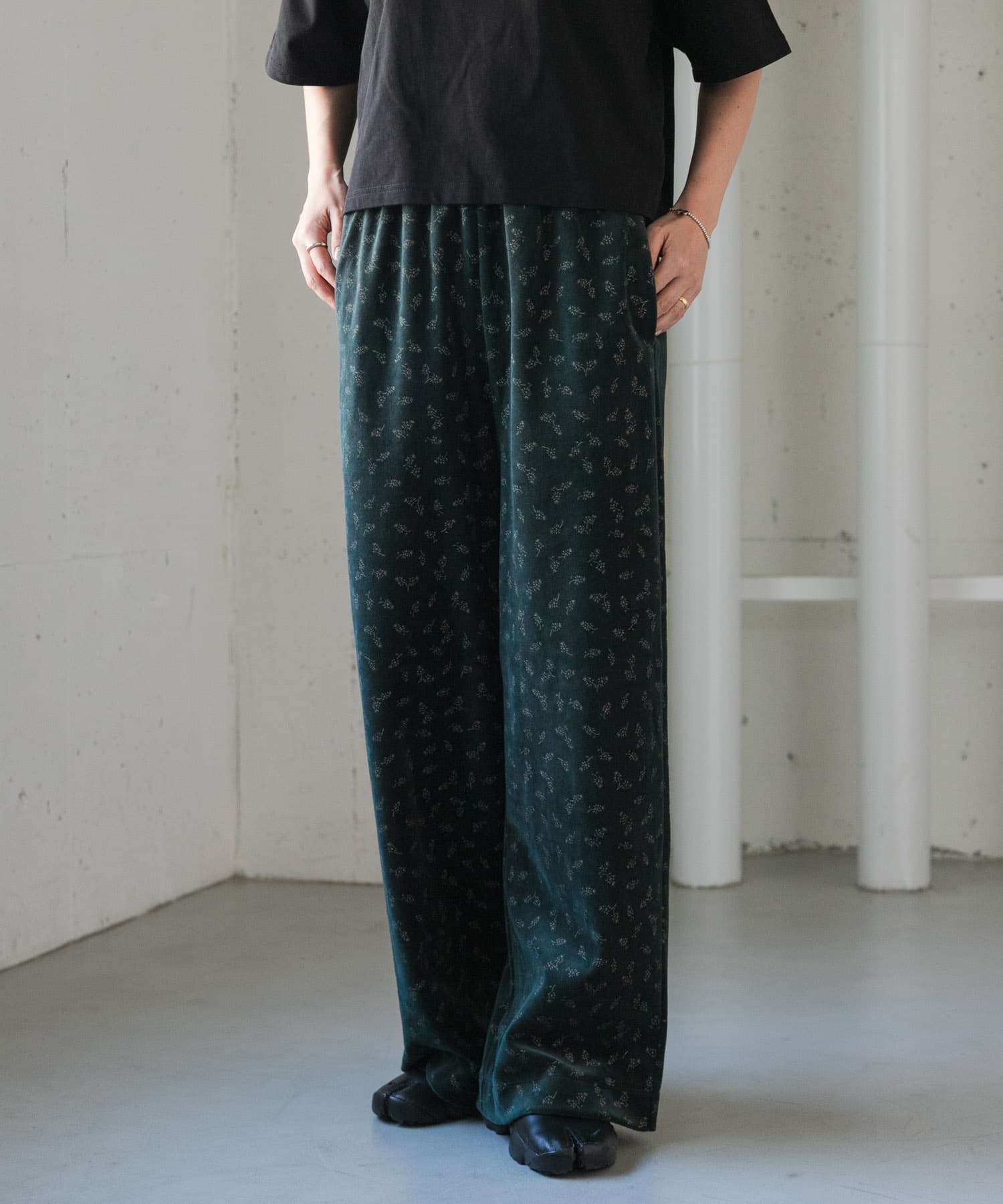 DARKGREEN