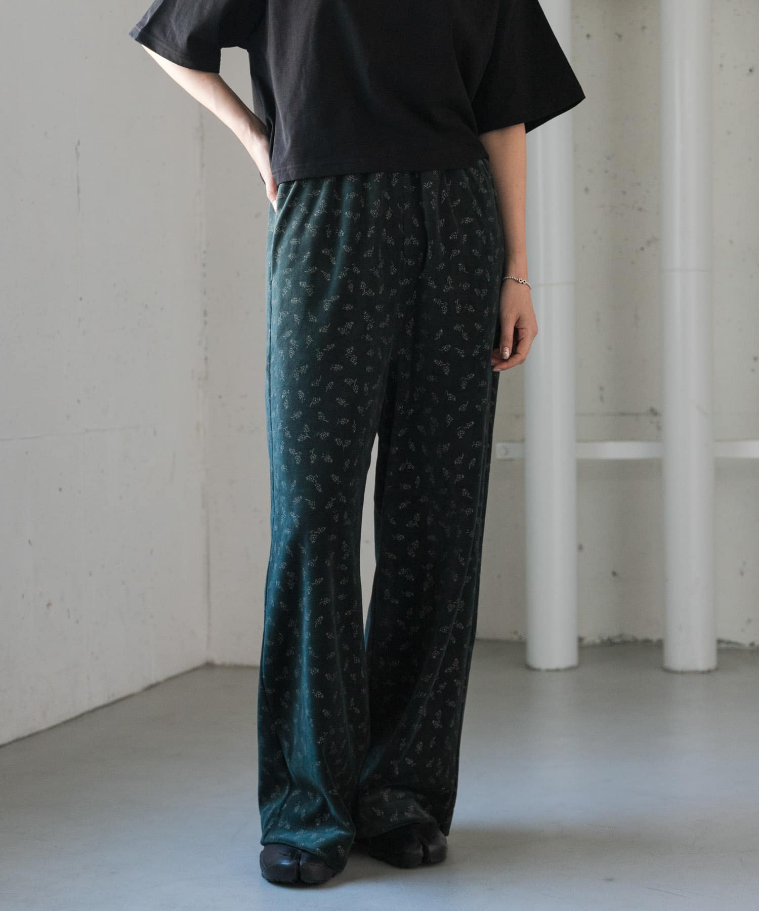 DARKGREEN