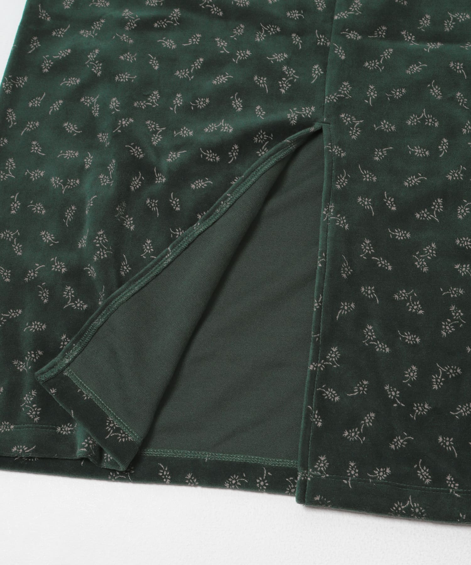 DARKGREEN