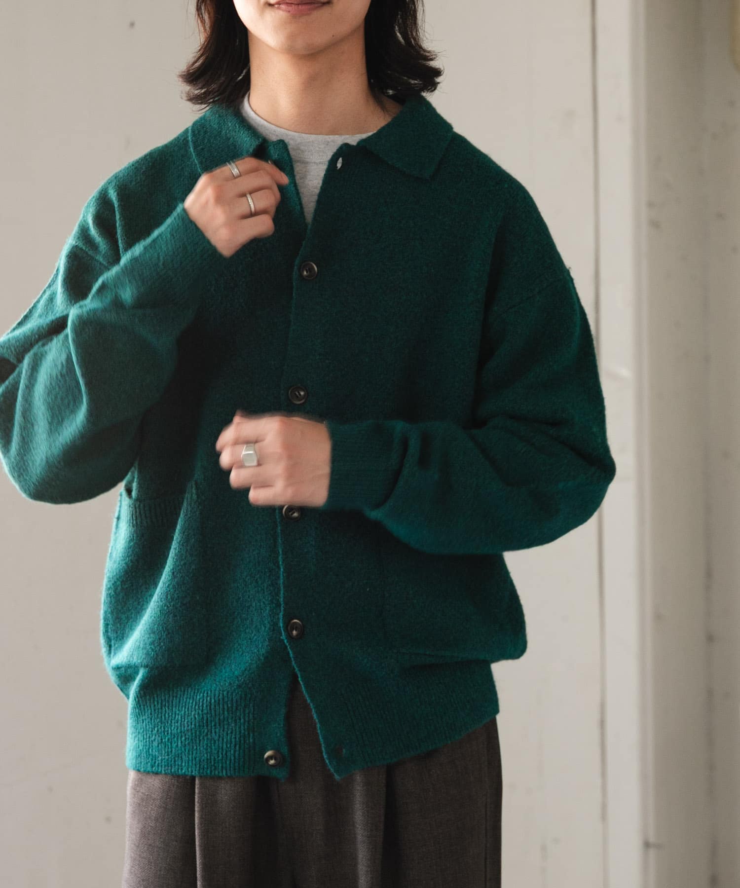 GREEN