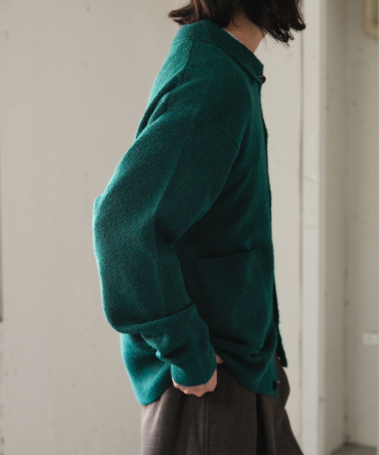 GREEN