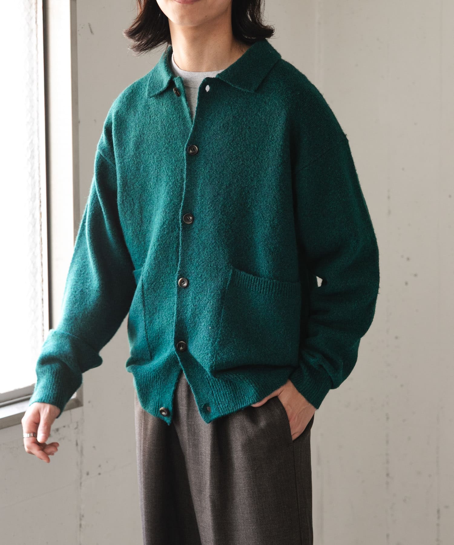 GREEN