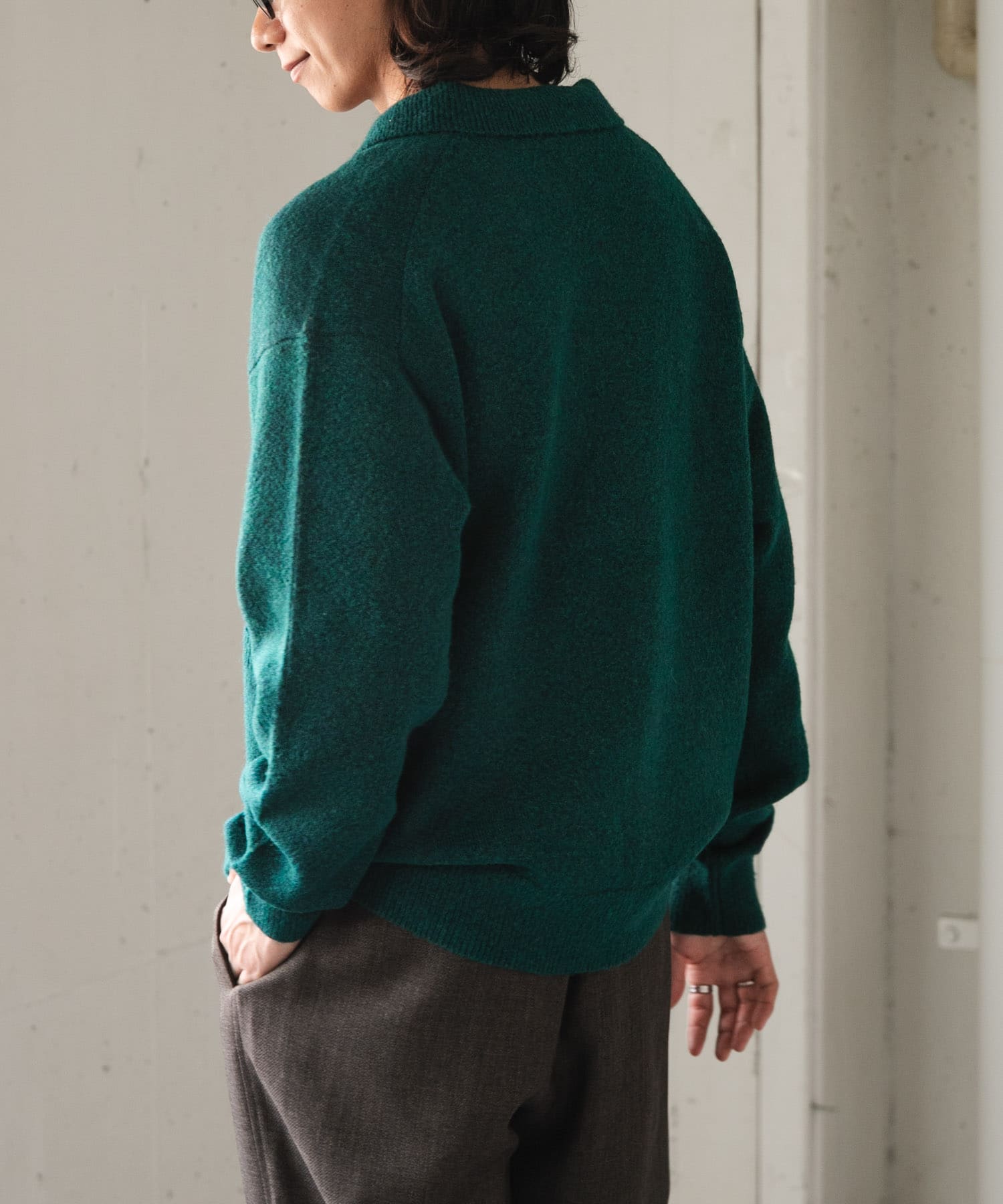 GREEN