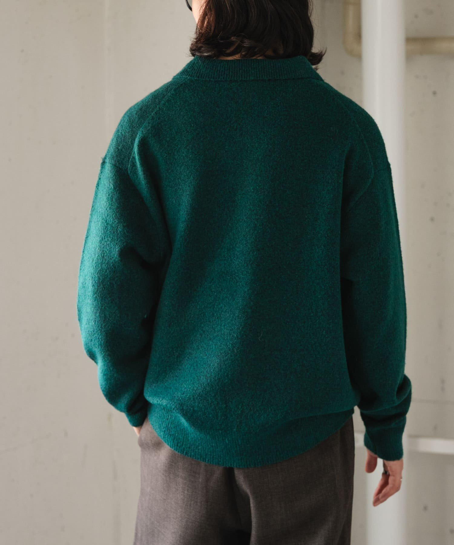 GREEN