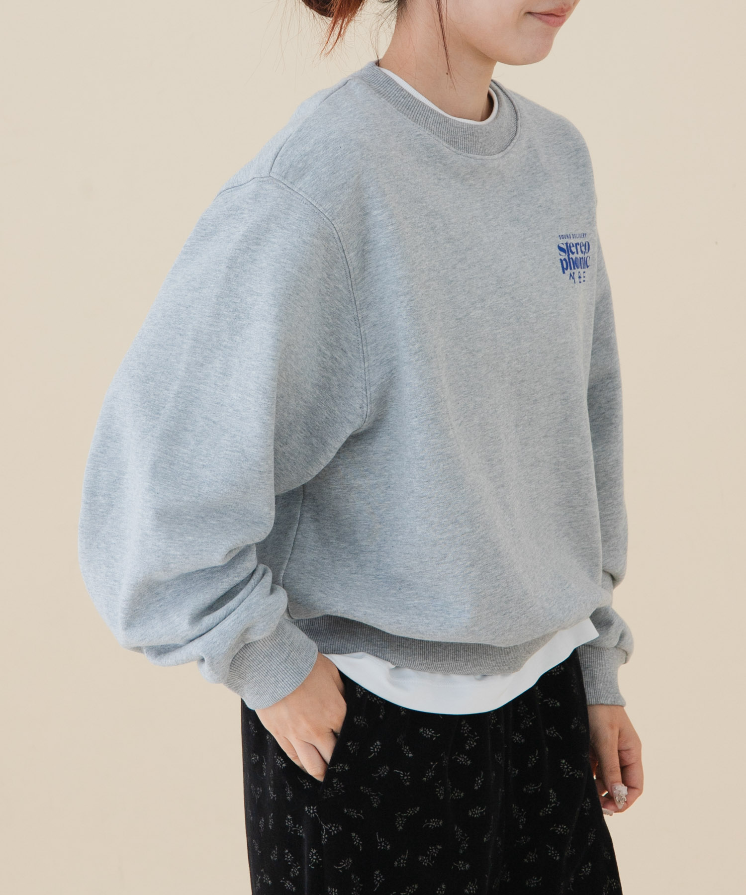 GRAY