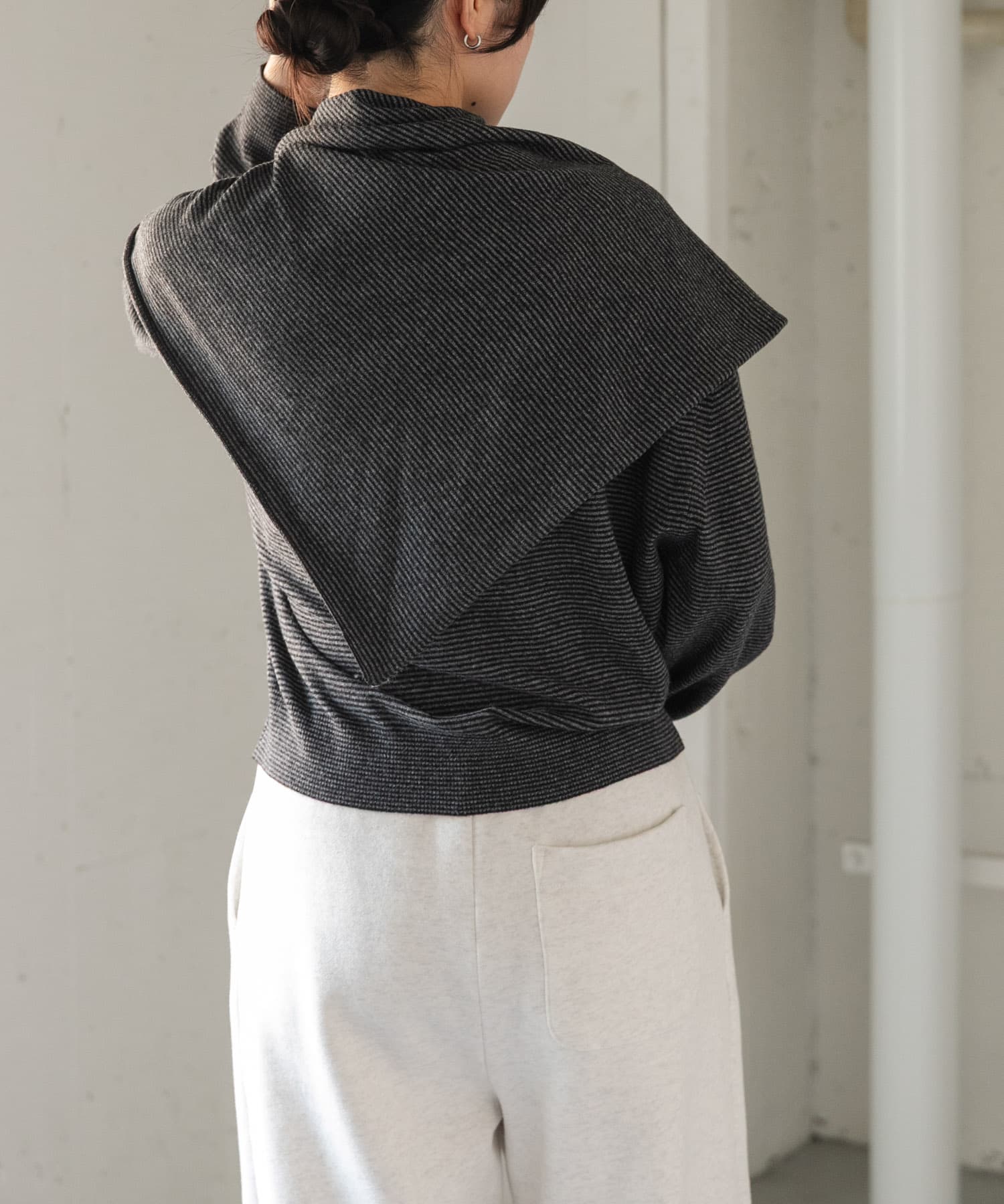 BLK×GRY