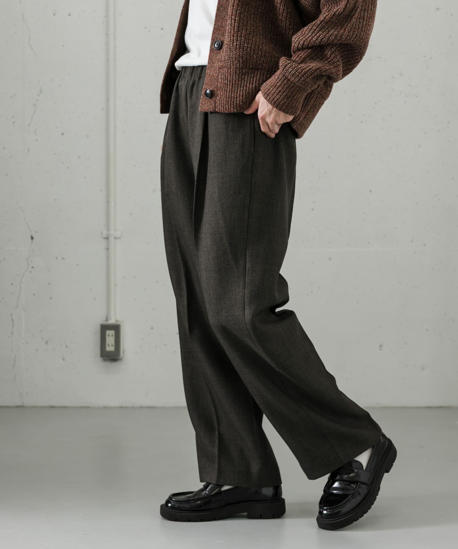 TOPKHAKI