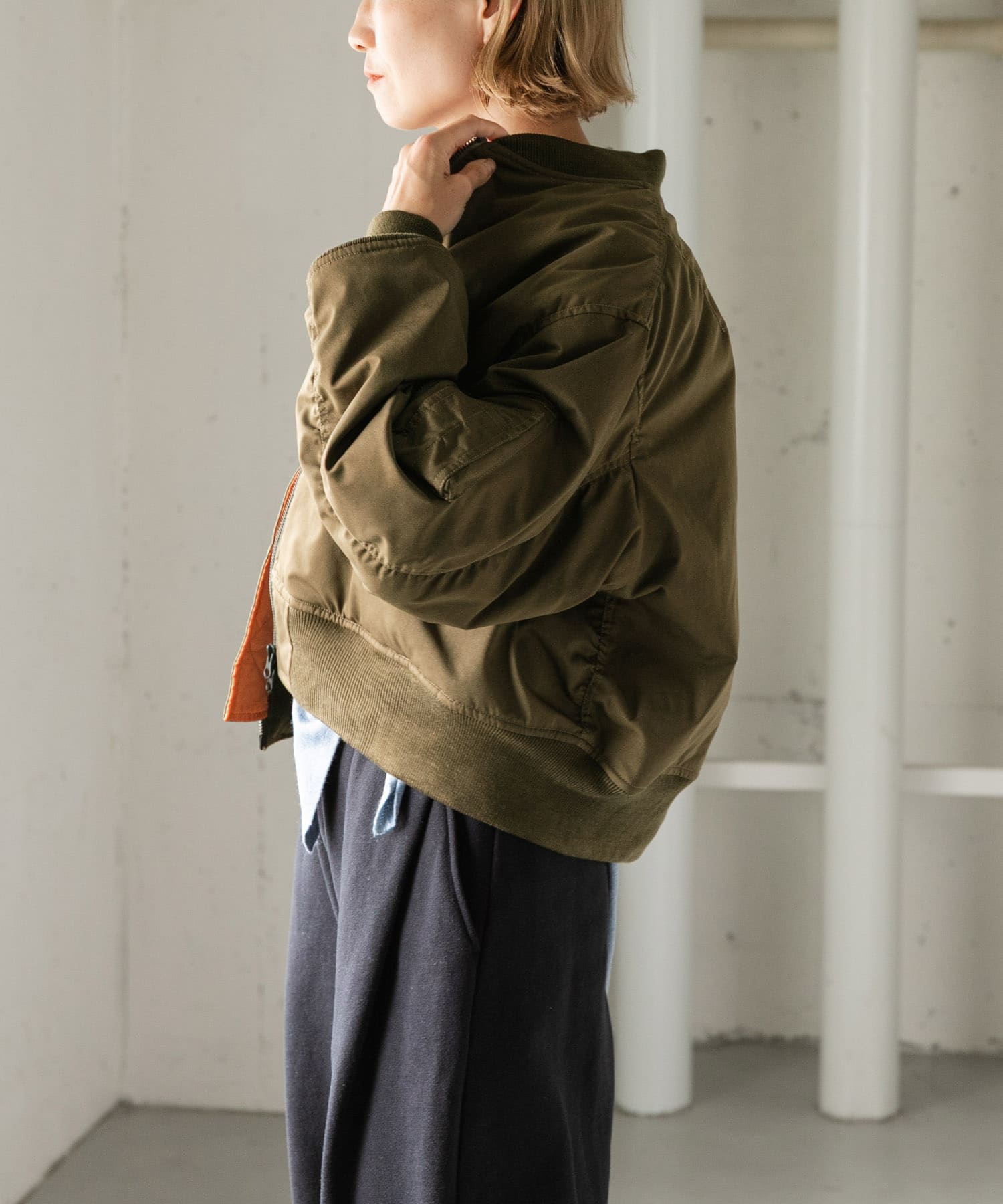 KHAKI