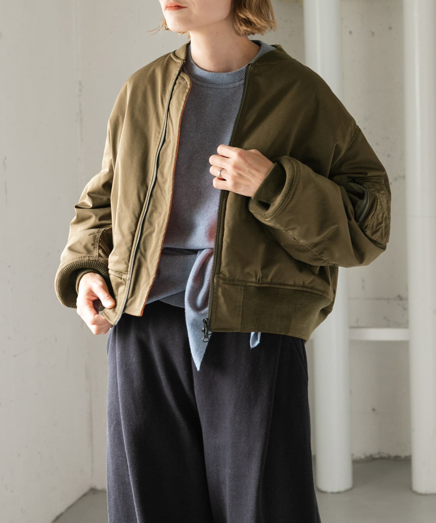 KHAKI