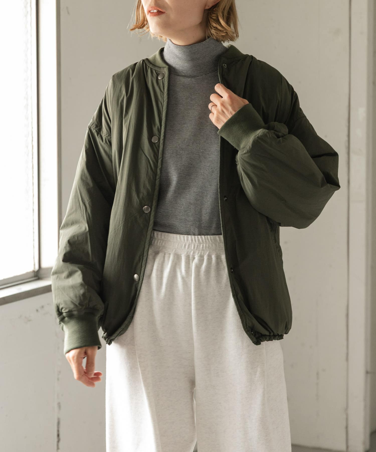 KHAKI