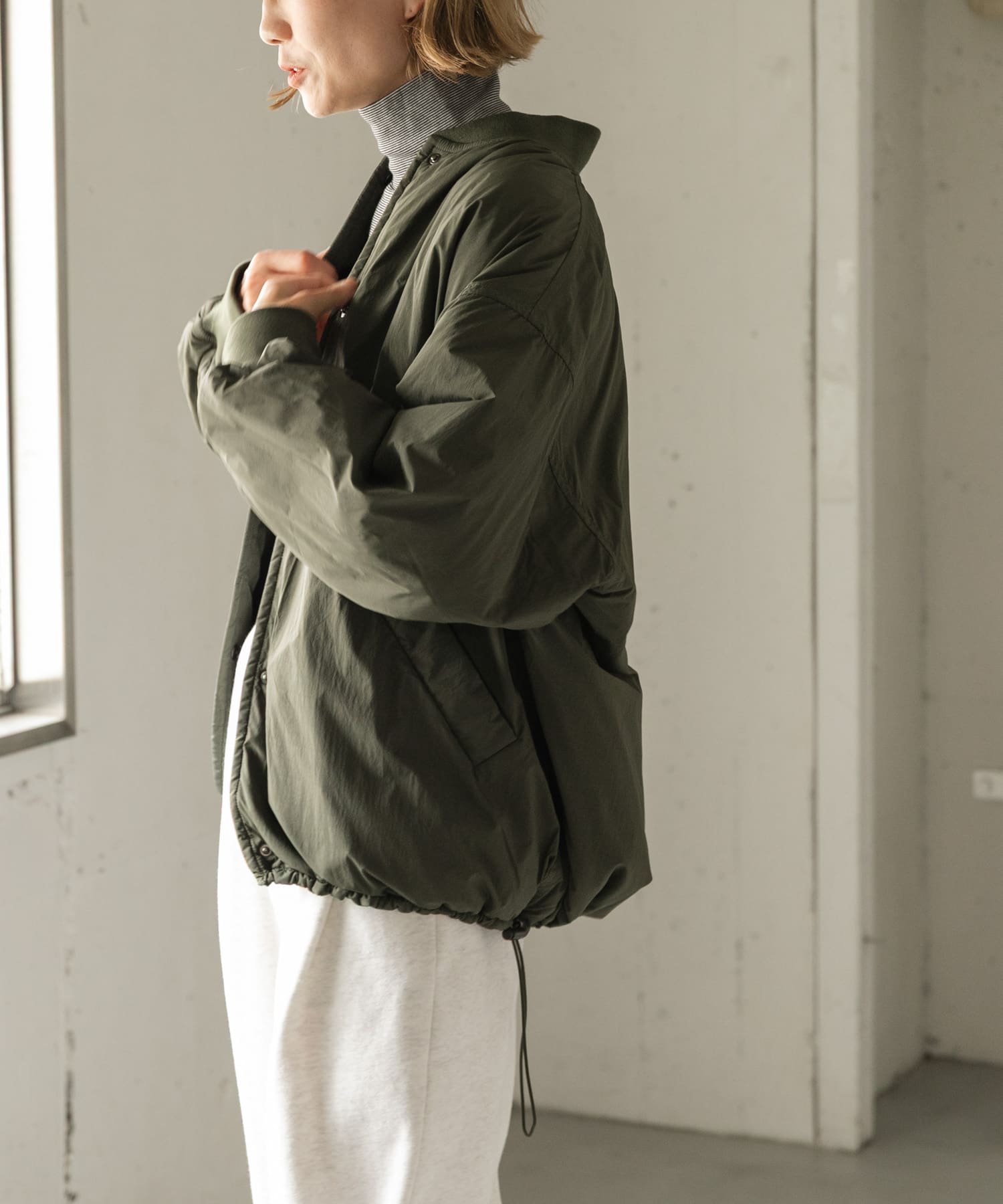 KHAKI
