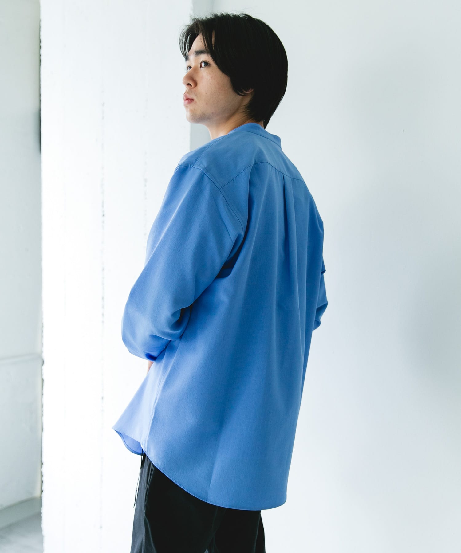 『XLサイズ/WEB限定』『吸水速乾』セオアルファバンドカラーロングスリーブシャツ ROYAL M