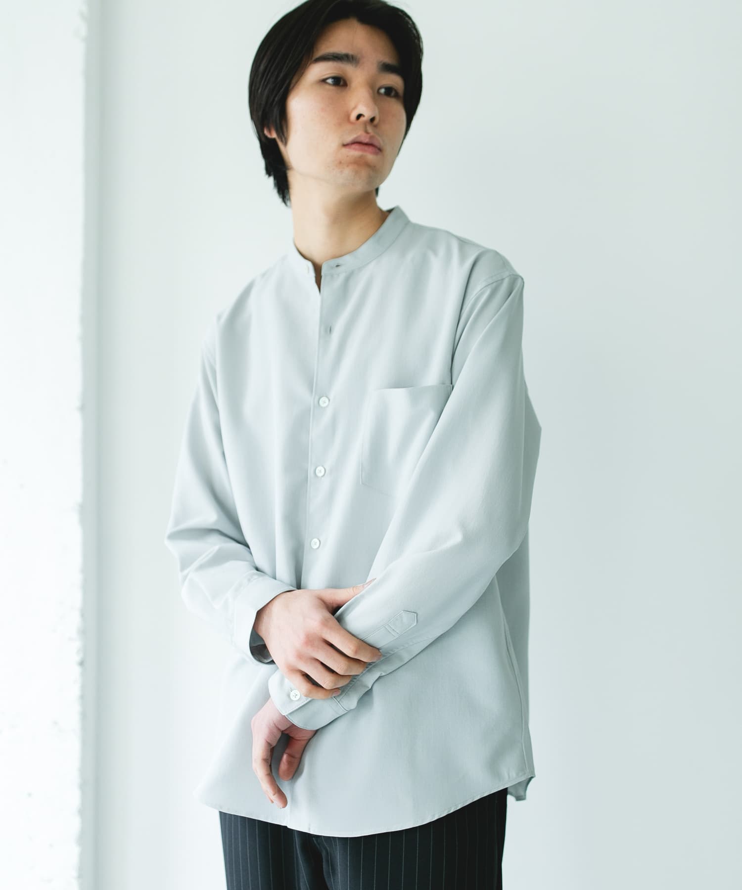 『XLサイズ/WEB限定』『吸水速乾』セオアルファバンドカラーロングスリーブシャツ L.GRAY L