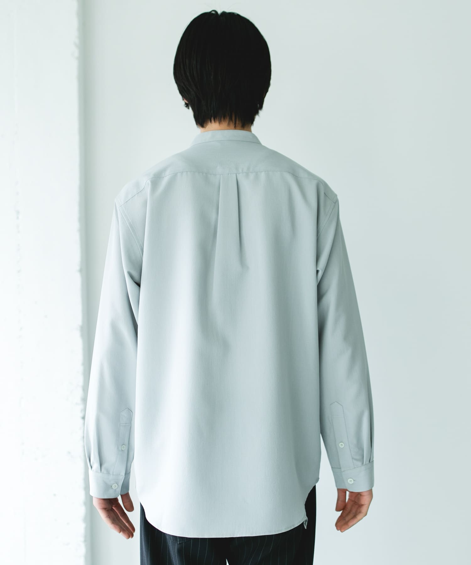 『XLサイズ/WEB限定』『吸水速乾』セオアルファバンドカラーロングスリーブシャツ L.GRAY M