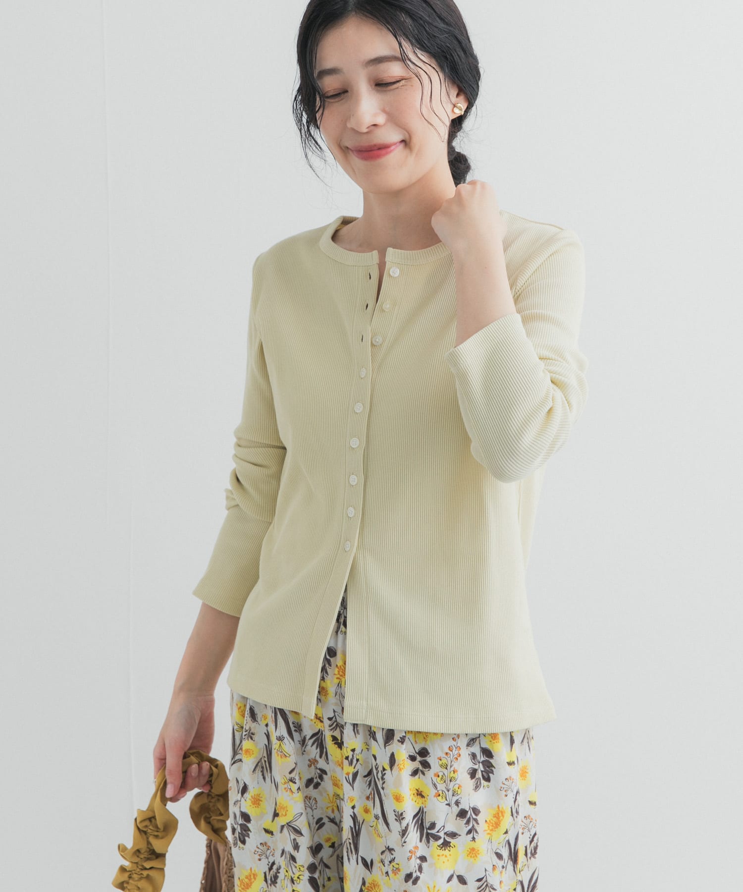 C.YELLOW