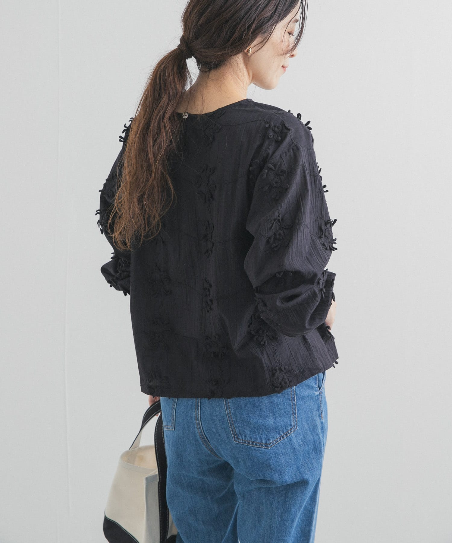 立体刺繍ブラウス(Free OFF): トップス｜URBAN RESEARCH公式