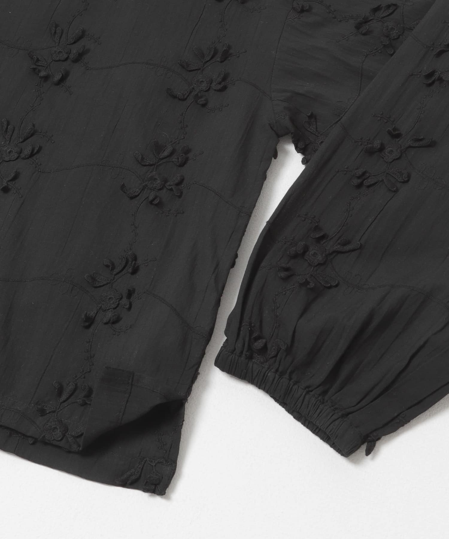 立体刺繍ブラウス BLACK Free