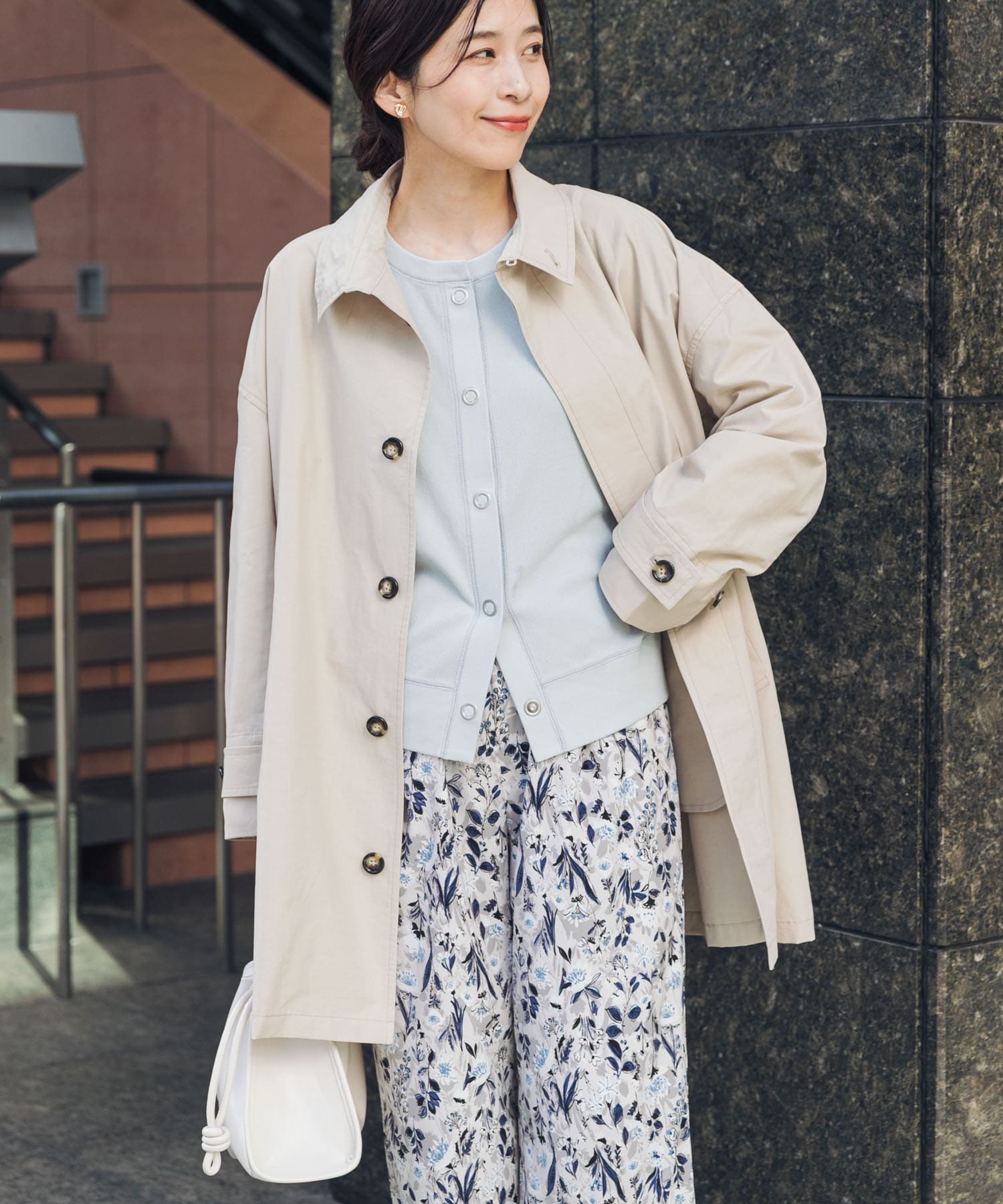 L.BEIGE