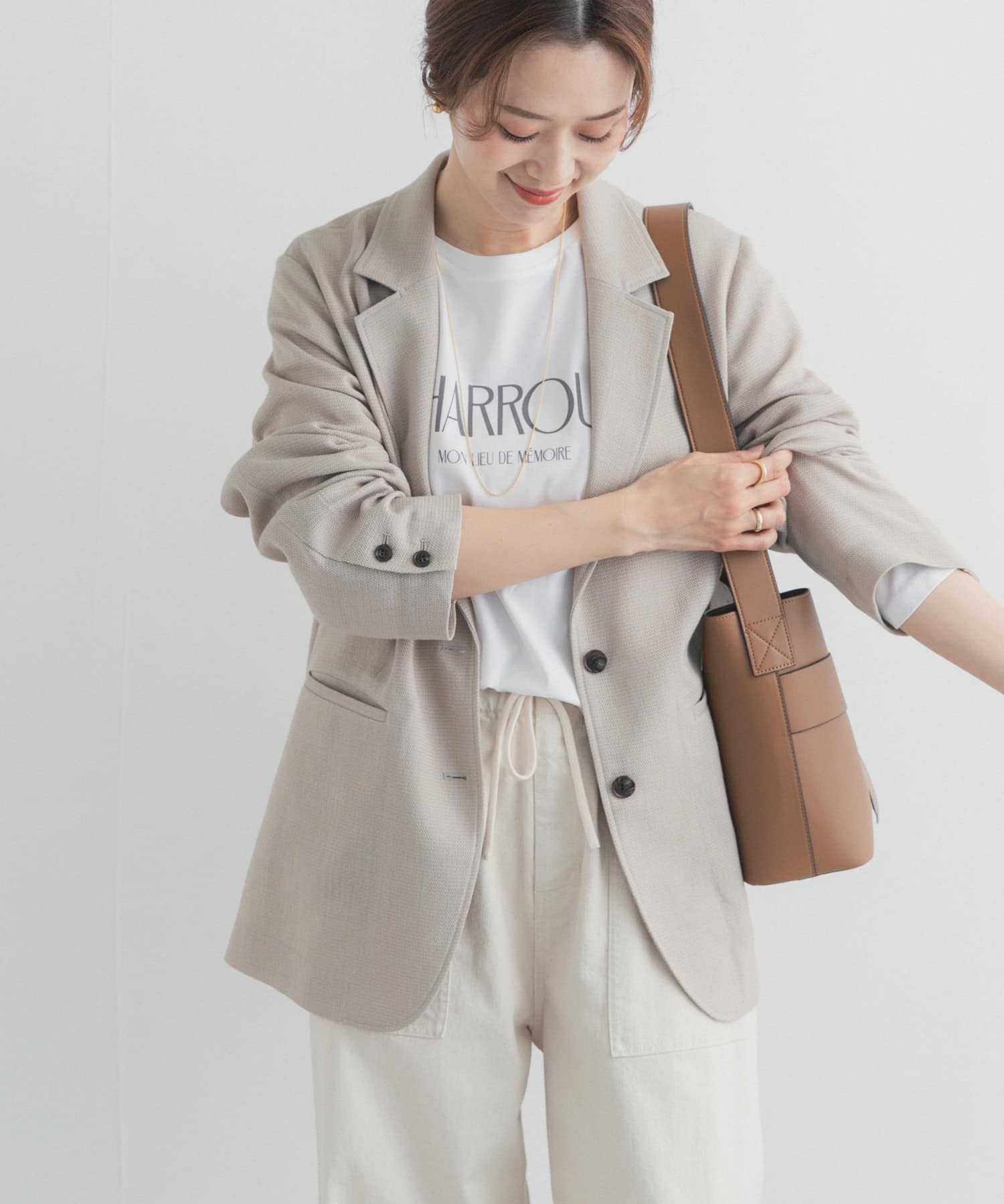 杢BEIGE