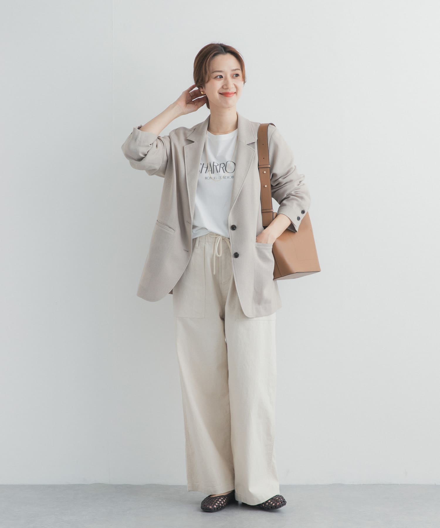 杢BEIGE