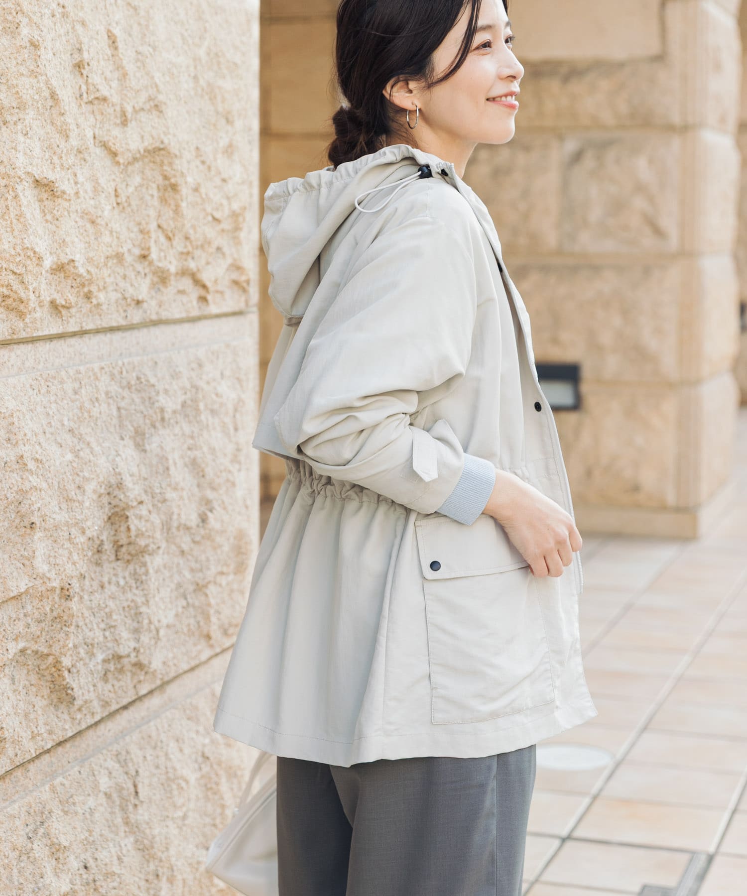 L.BEIGE
