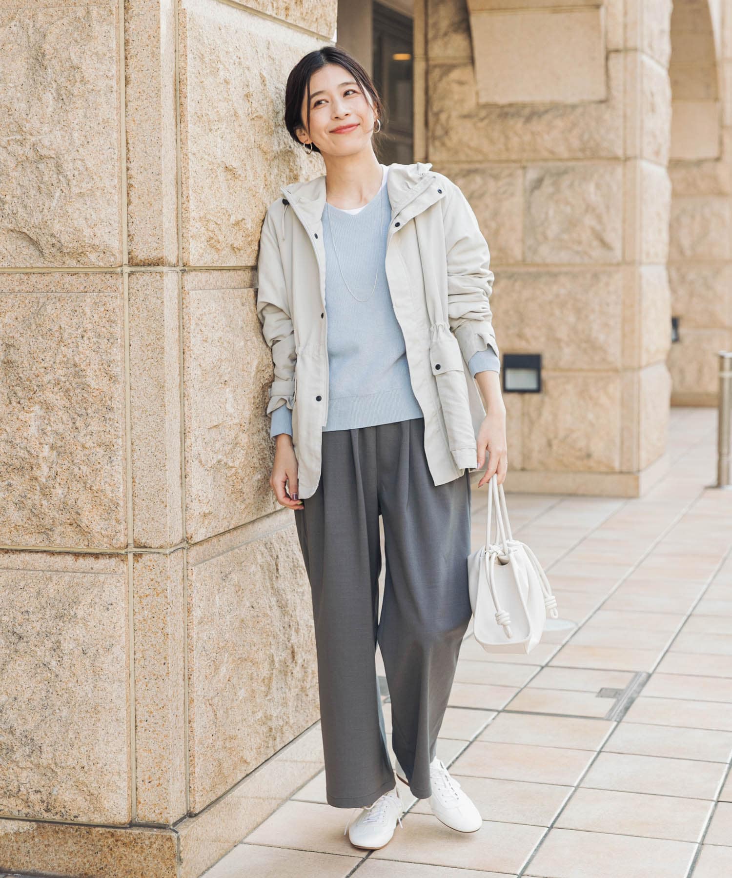 L.BEIGE