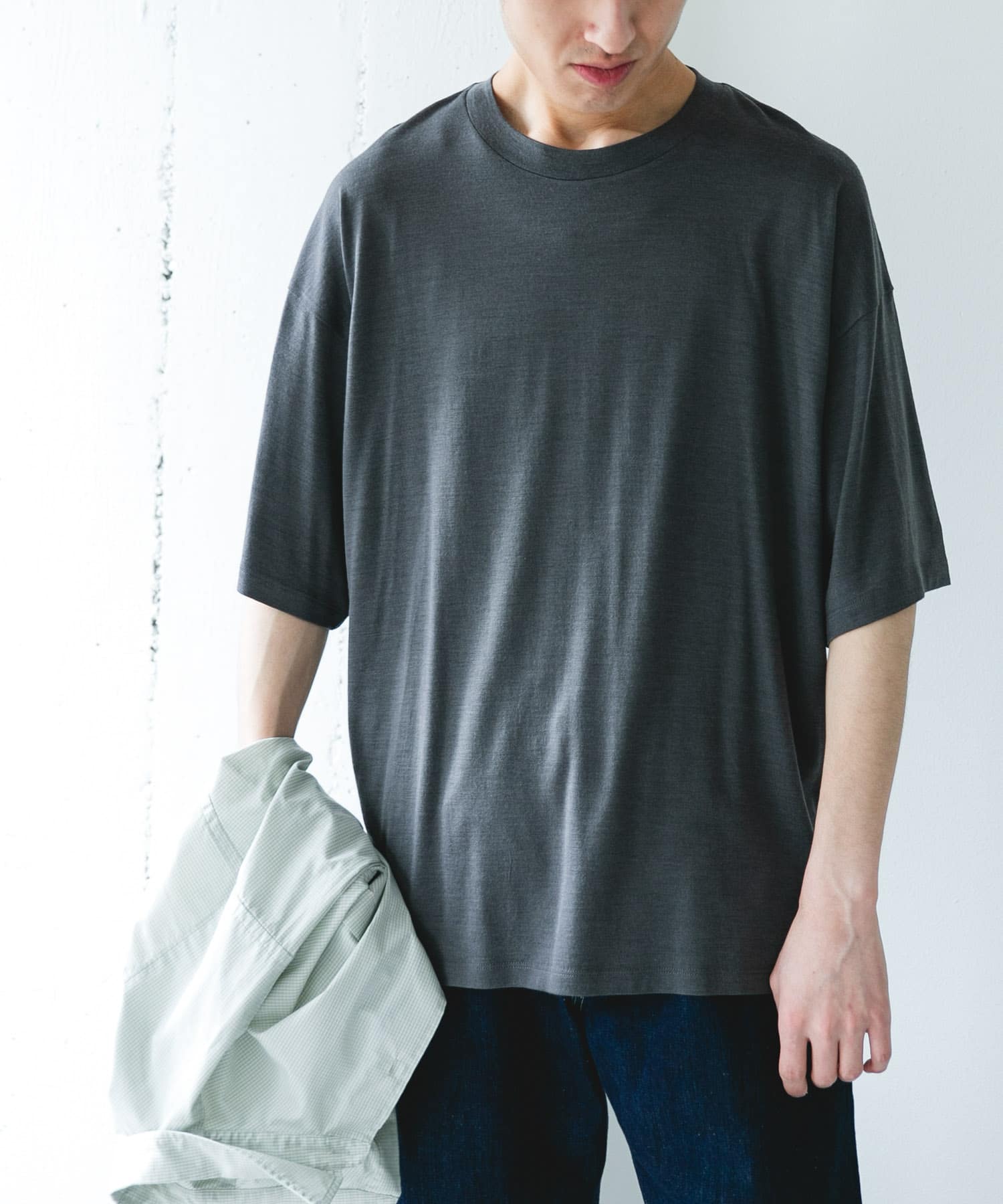 .グレー Tシャツ ショートスリーブ .新品 PURE WOOL クルーネックショートスリーブTシャツ(M GRAY): トップス