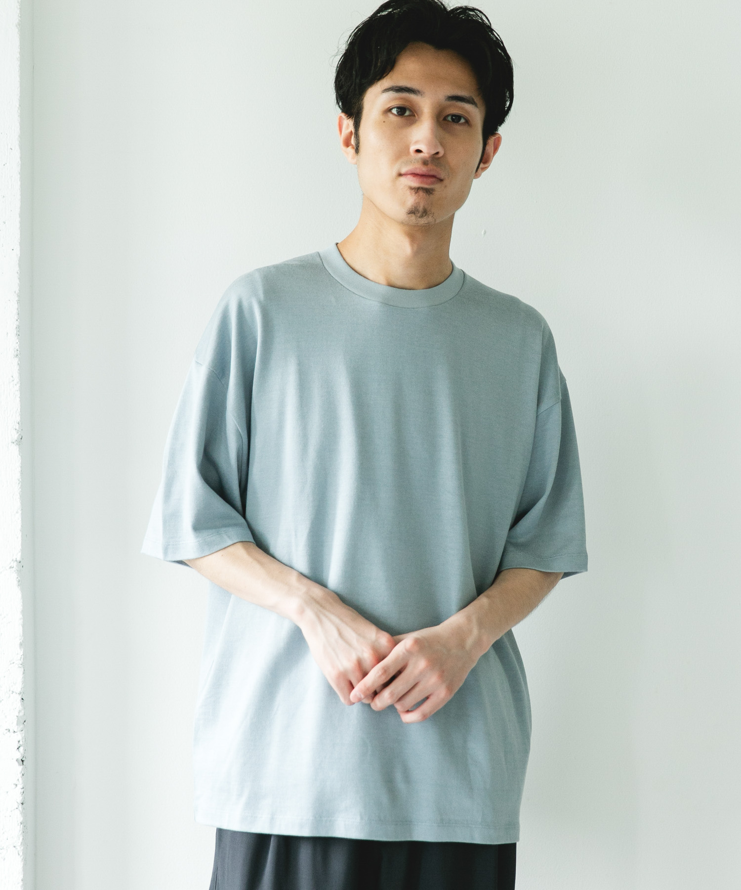 PALEBLUE