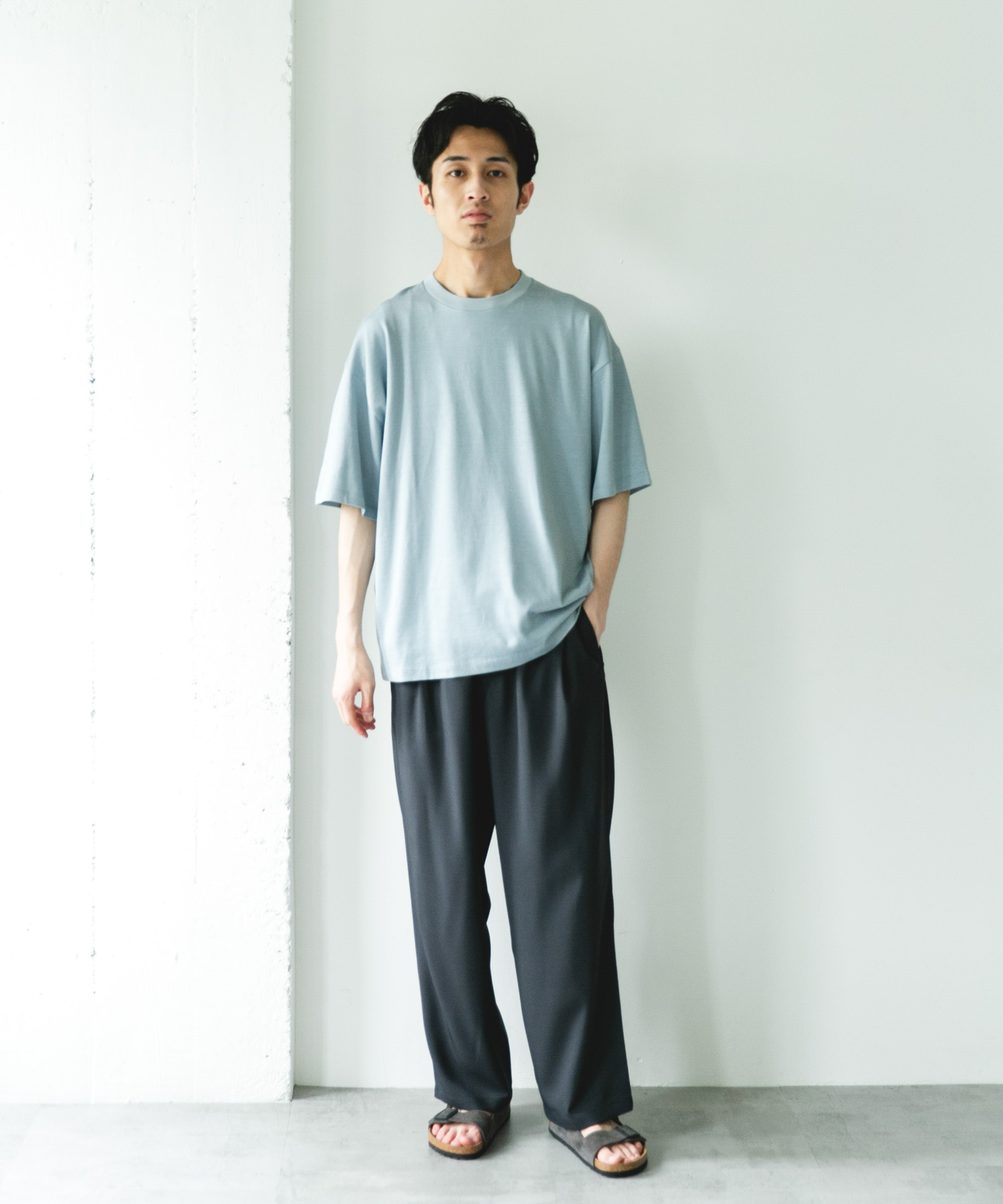 PALEBLUE