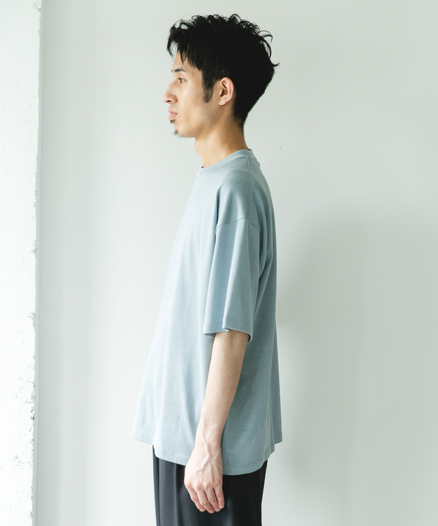 PALEBLUE