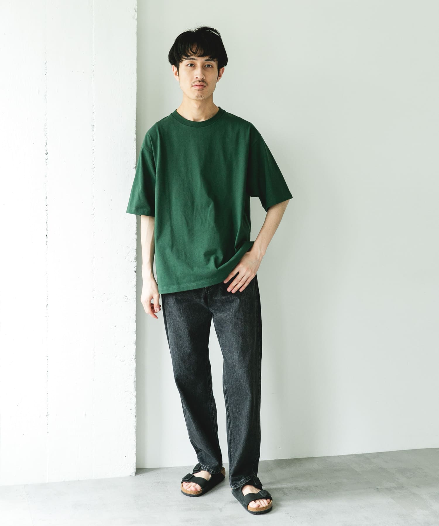 GREEN