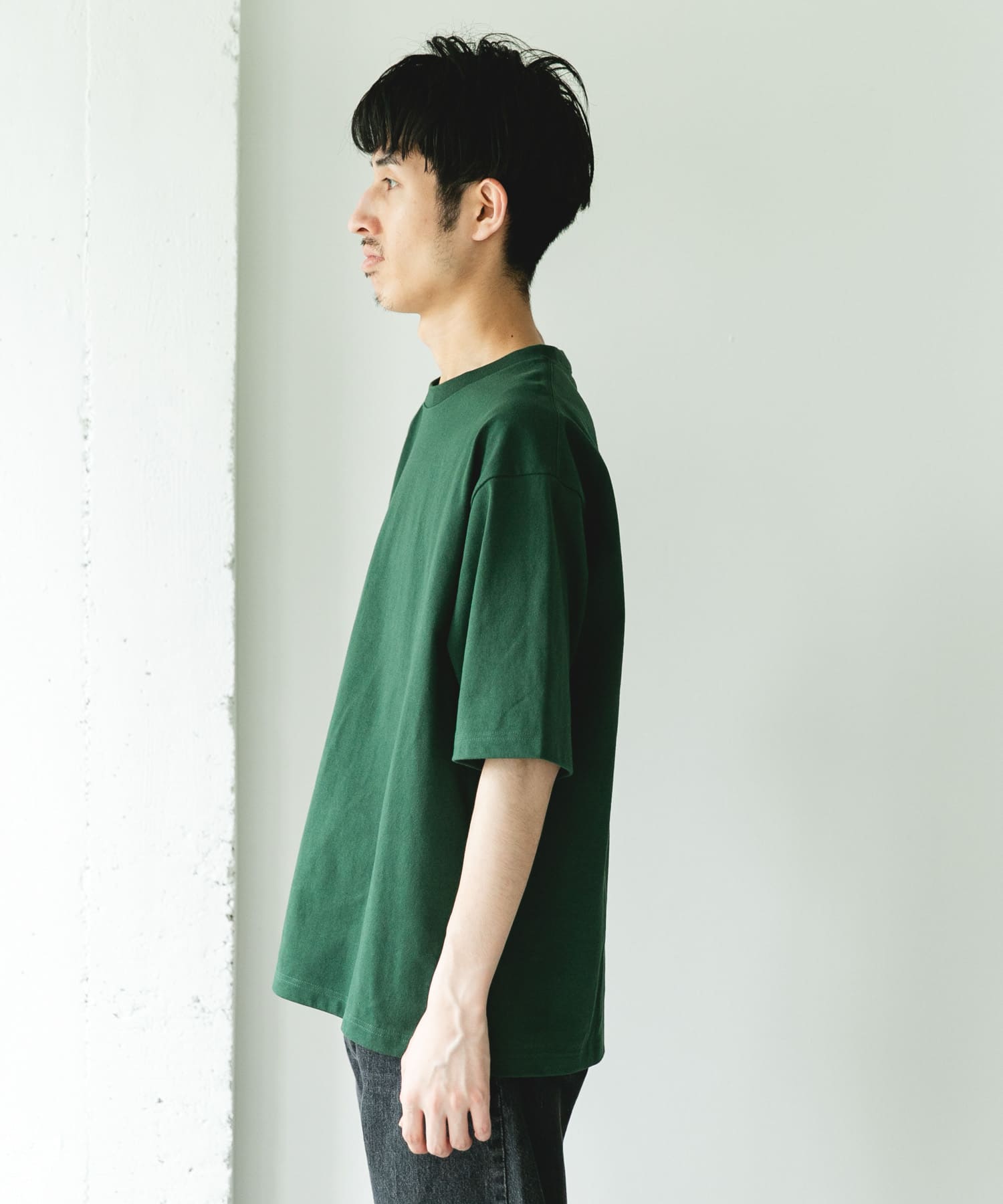GREEN