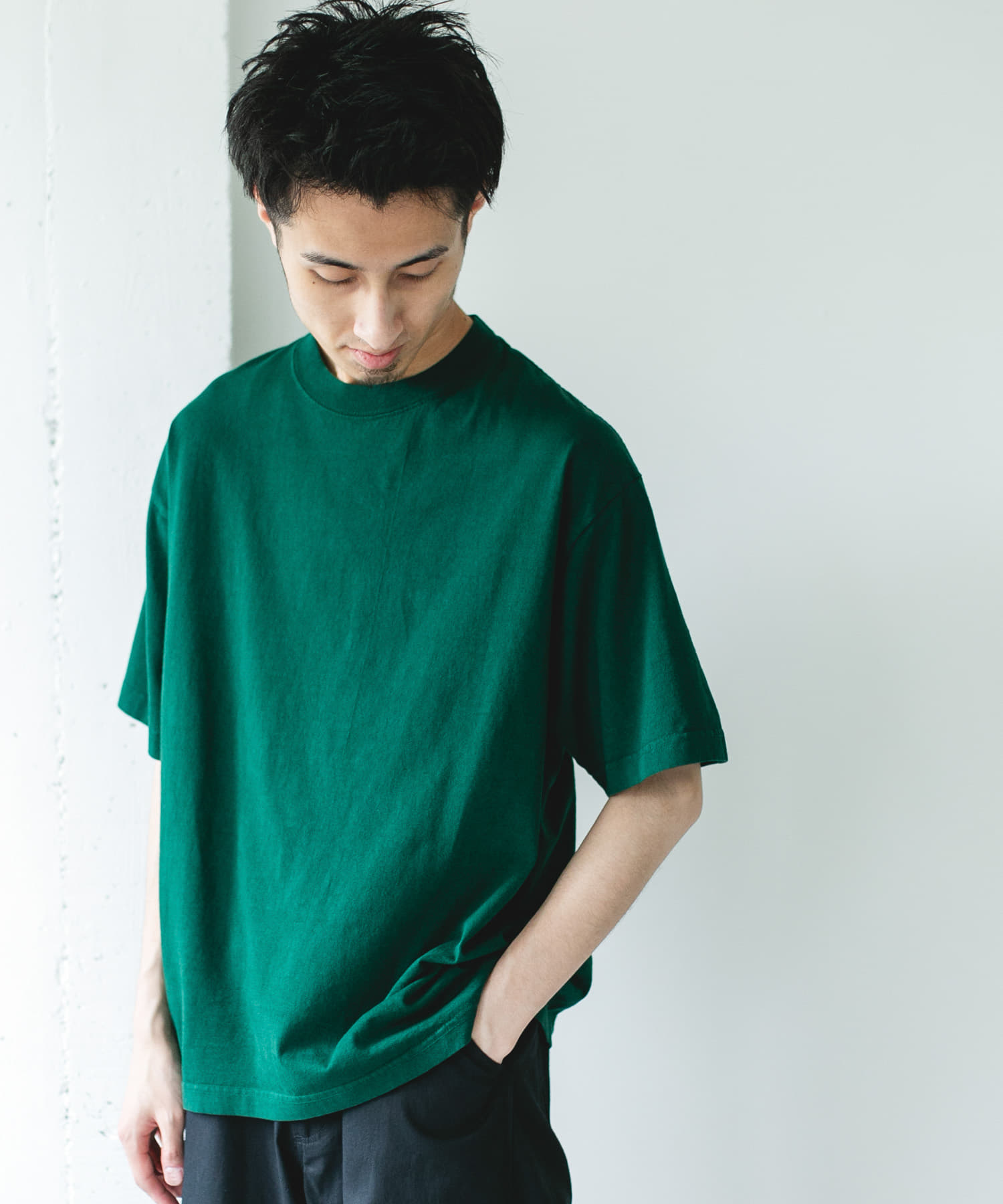 GREEN