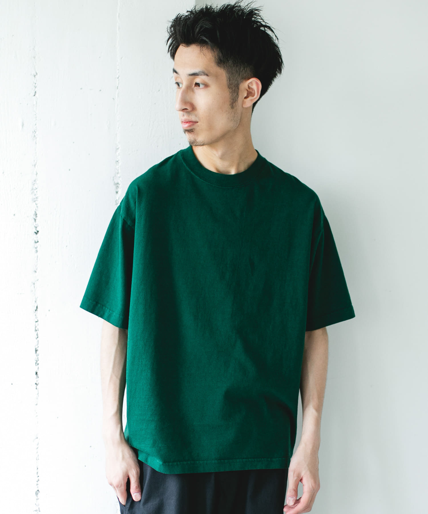 GREEN