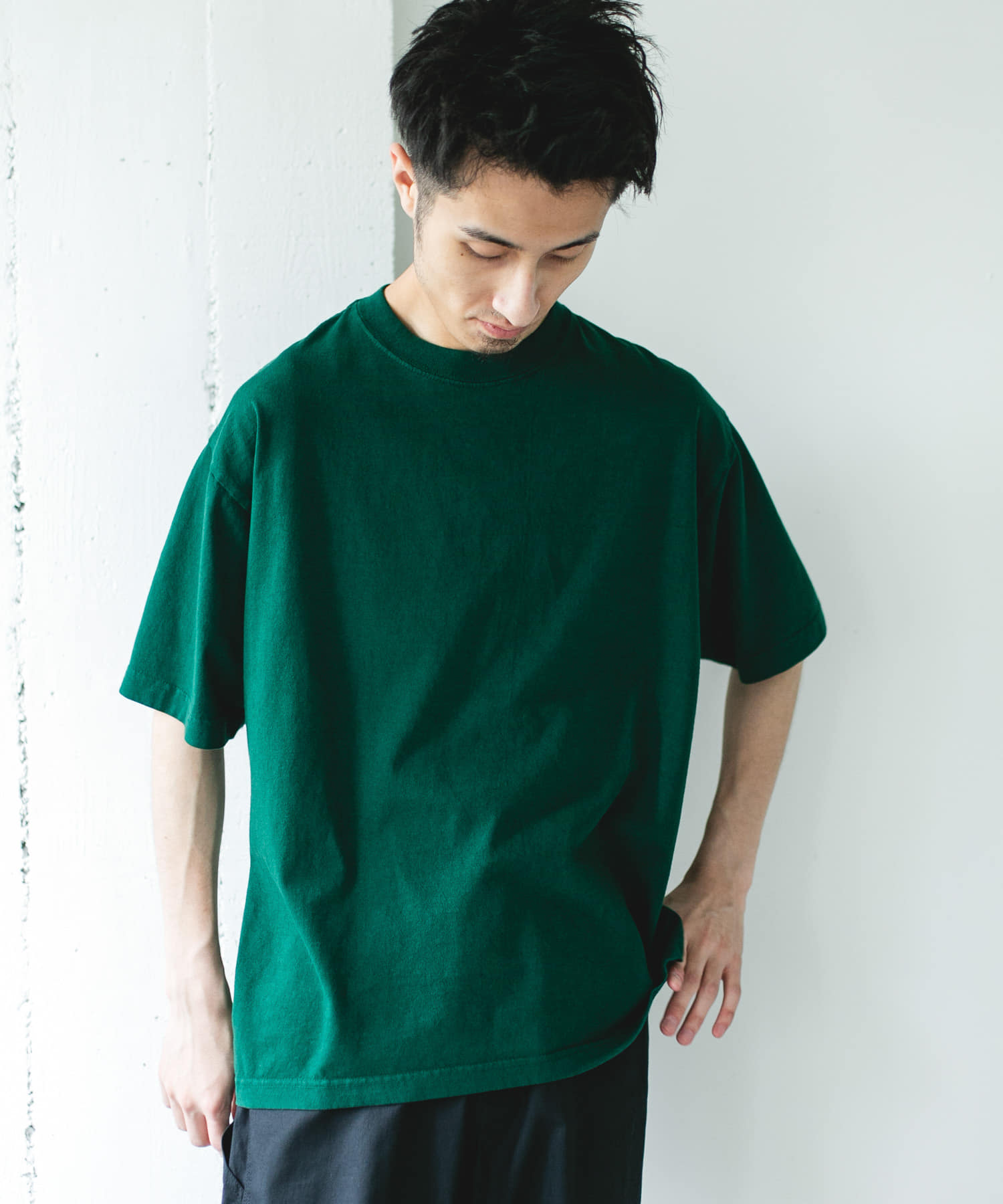 GREEN
