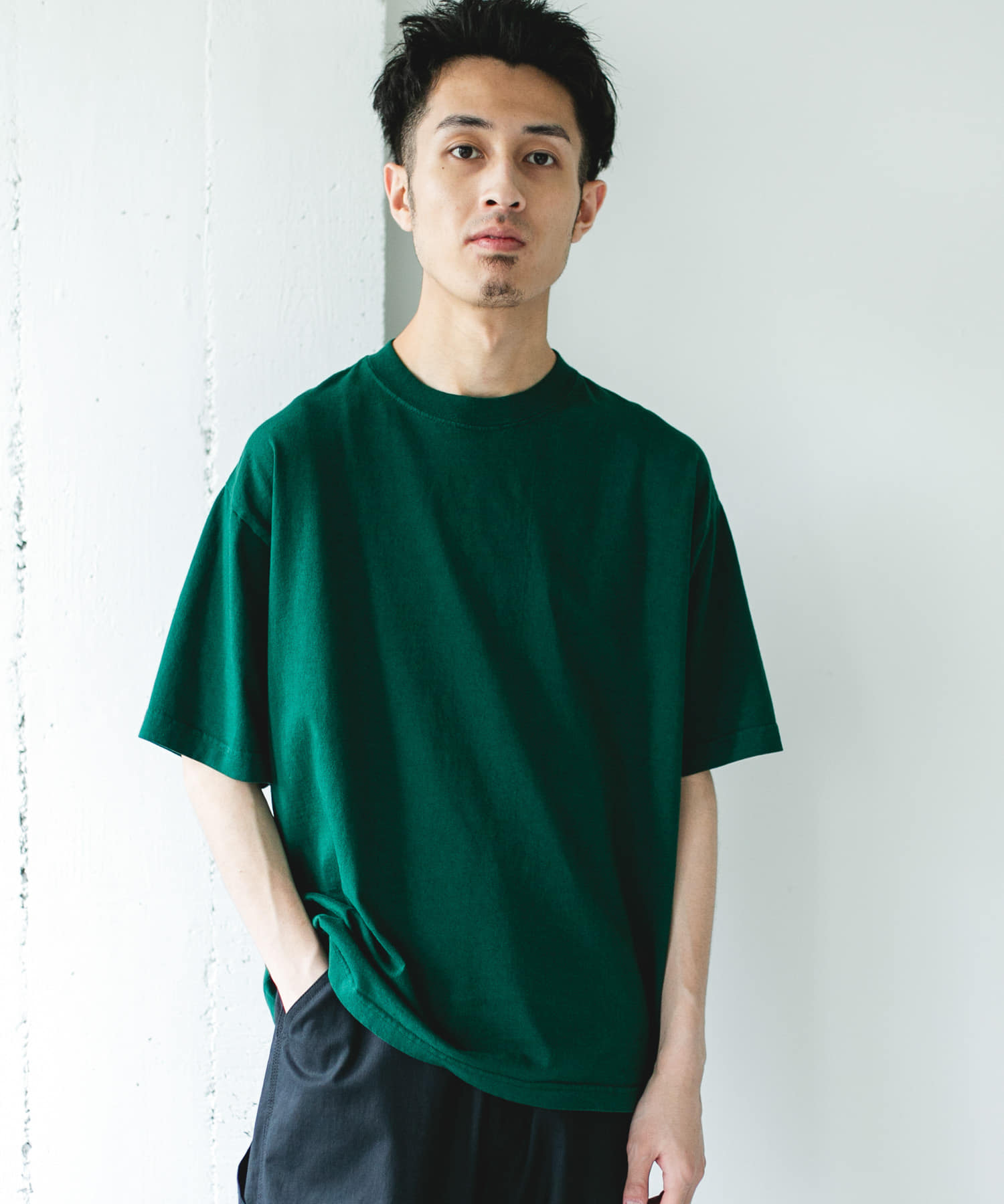 GREEN