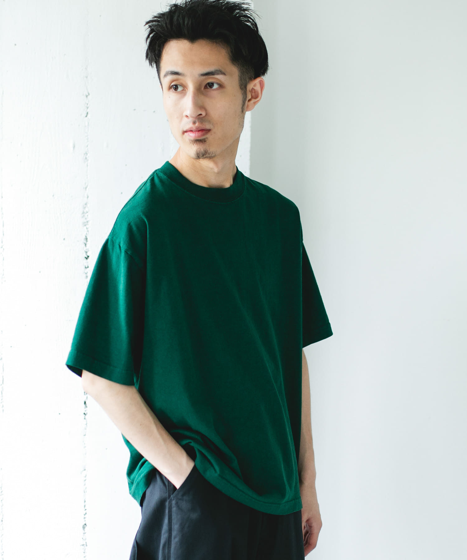 GREEN