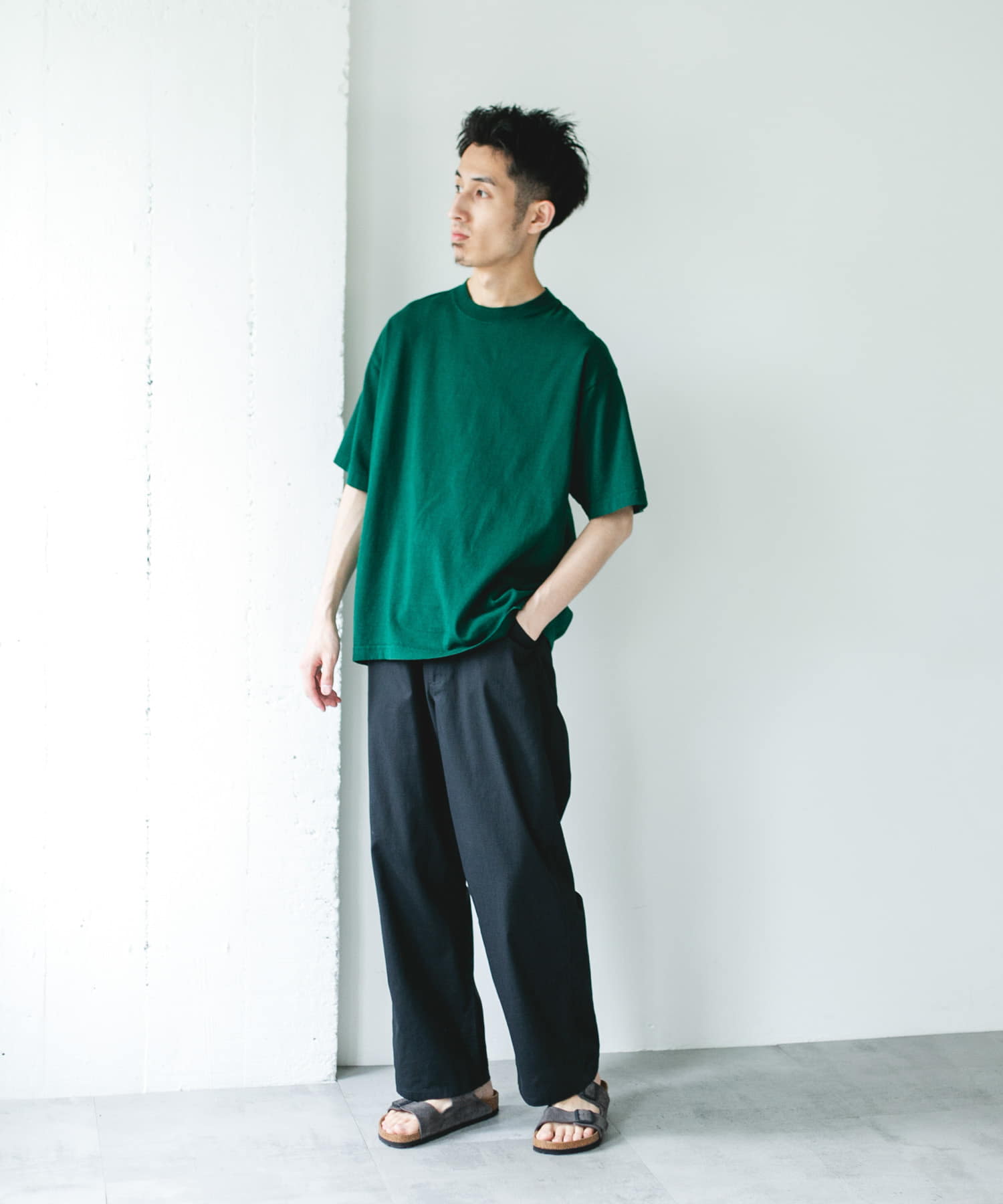 GREEN