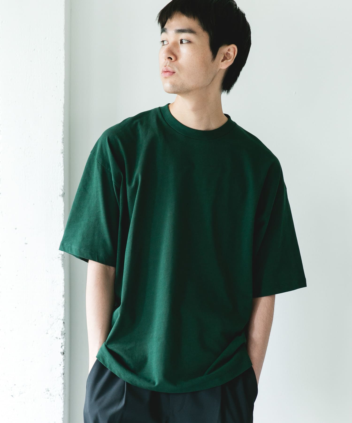 GREEN