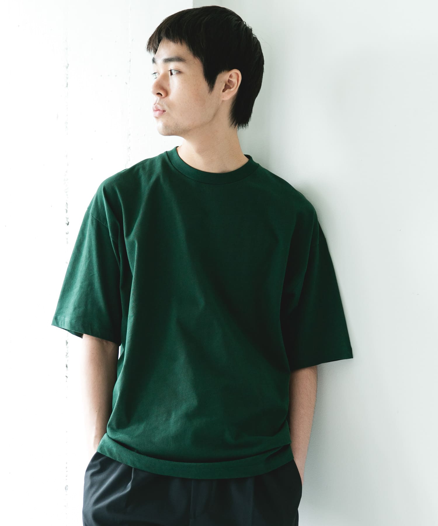 GREEN