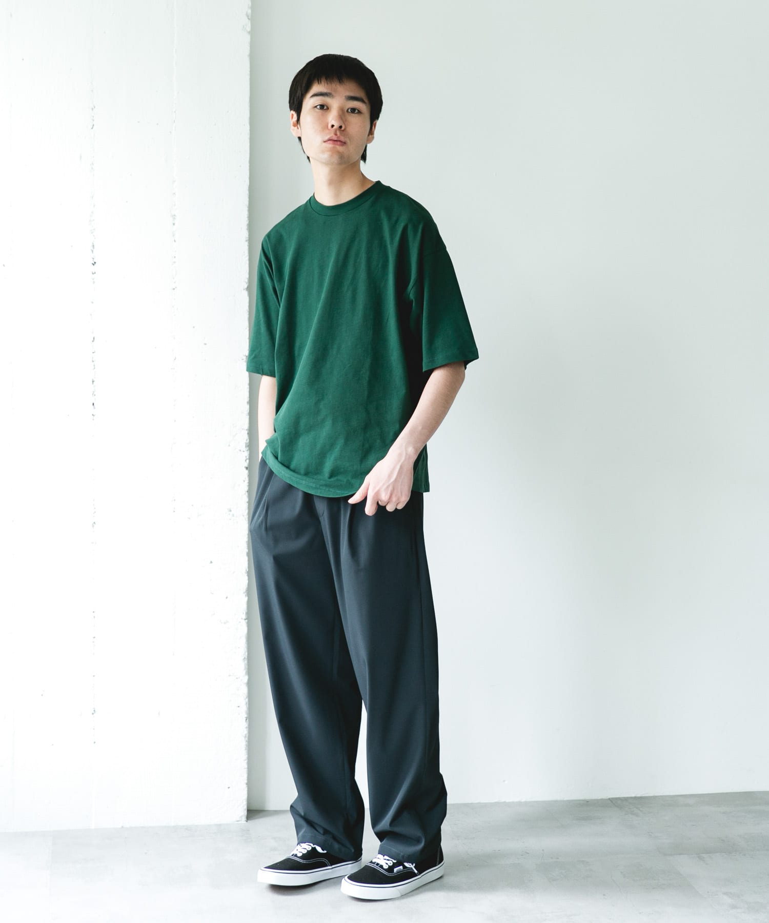 GREEN