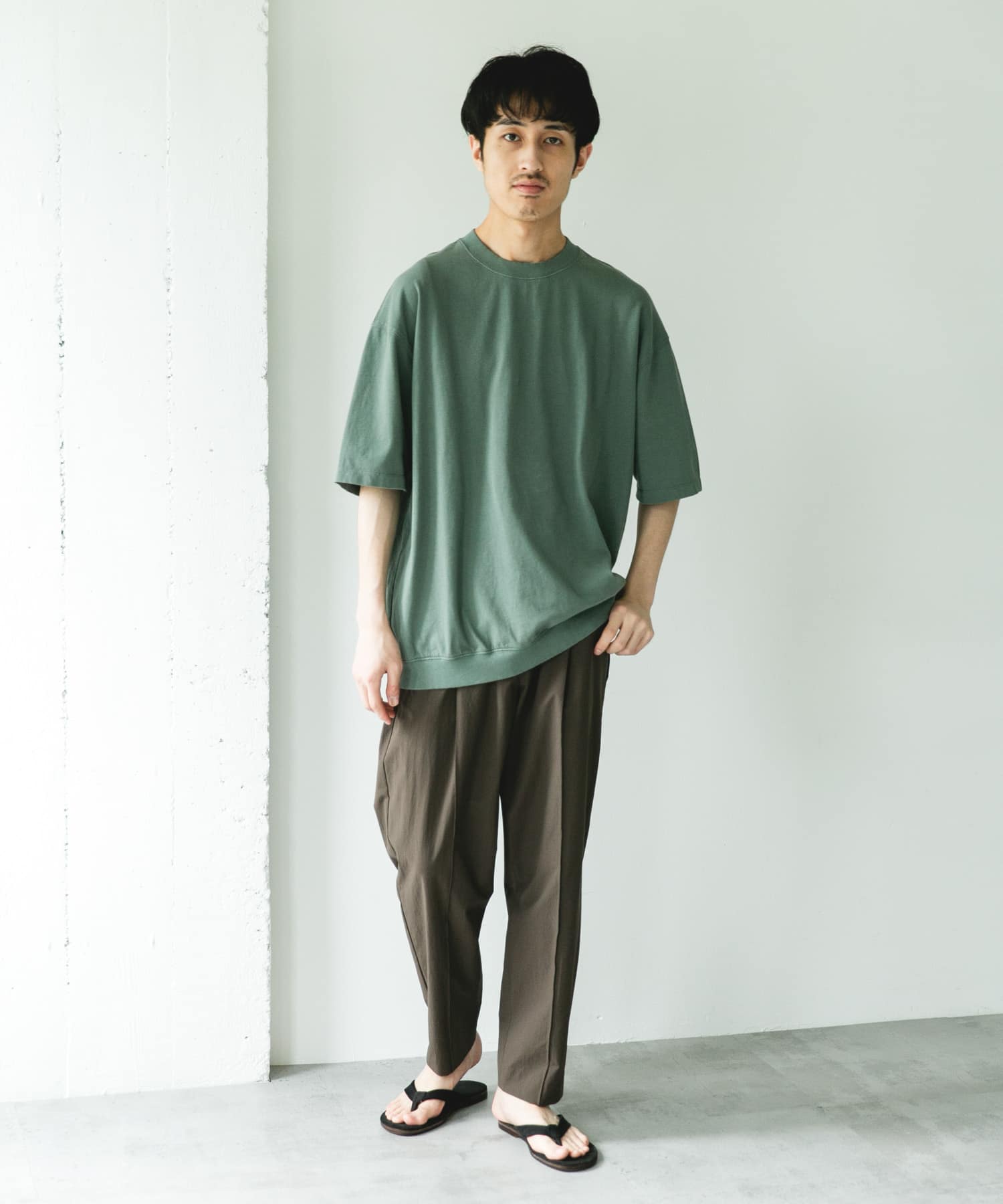 GREEN